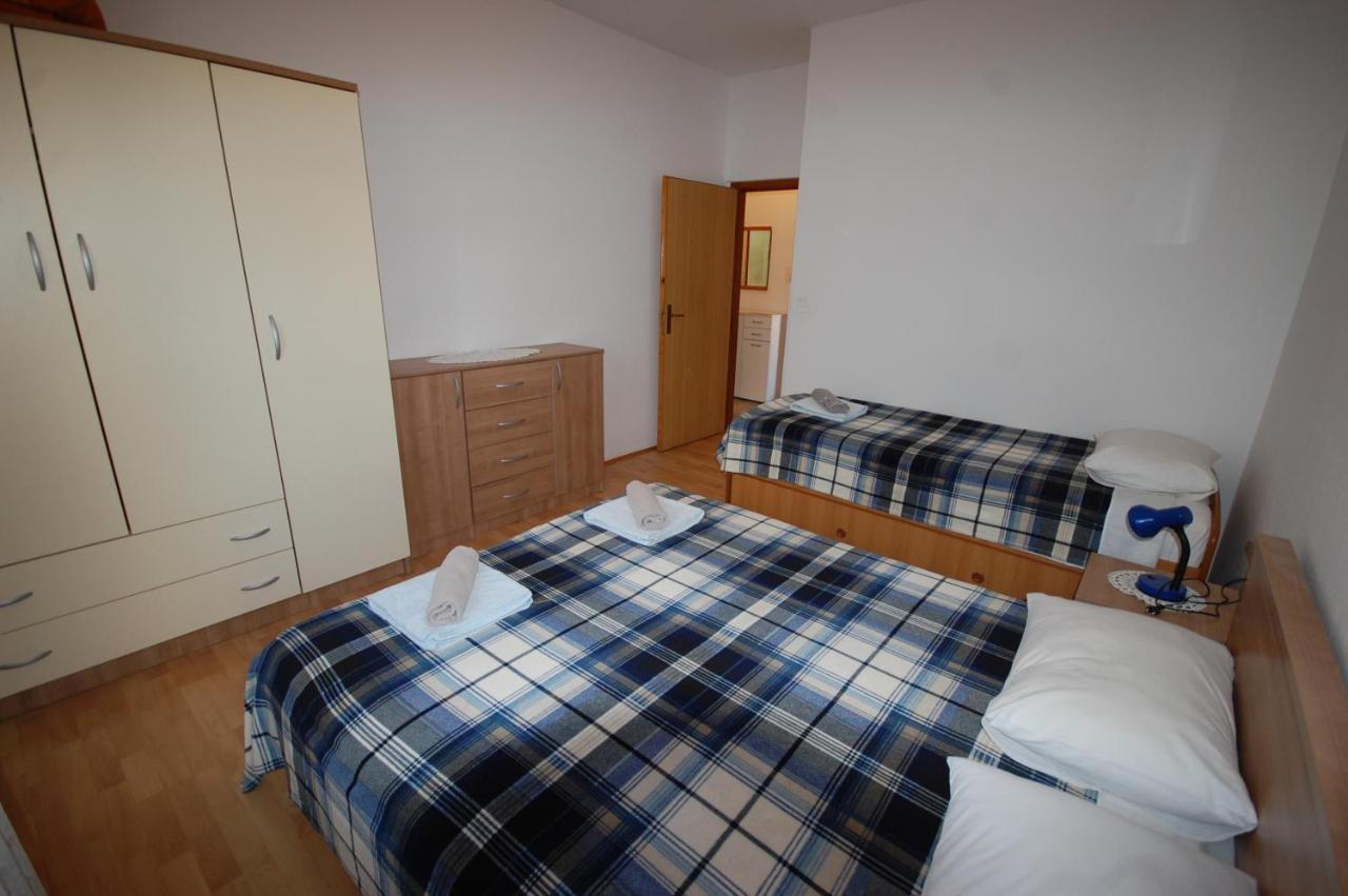 Apartments Snjezana By El-Pi Tours Njivice Luaran gambar