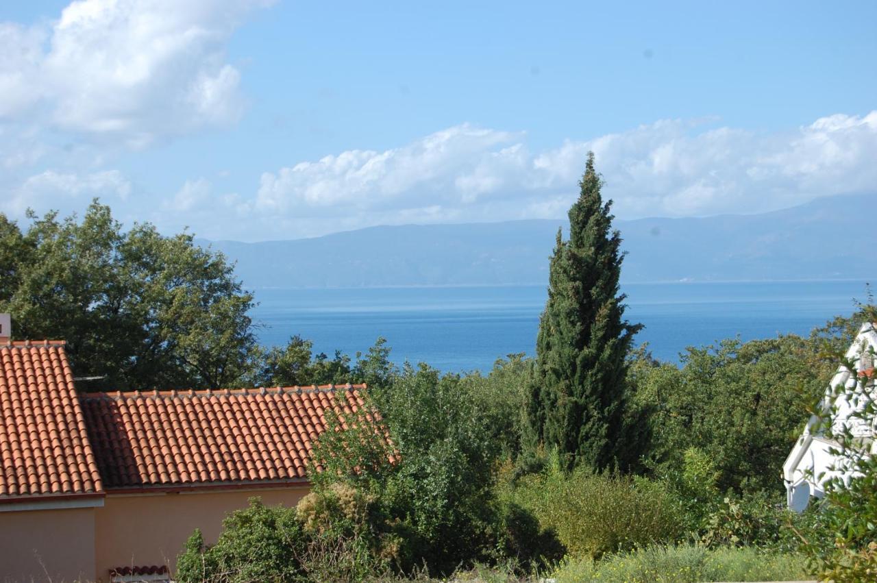 Apartments Snjezana By El-Pi Tours Njivice Luaran gambar