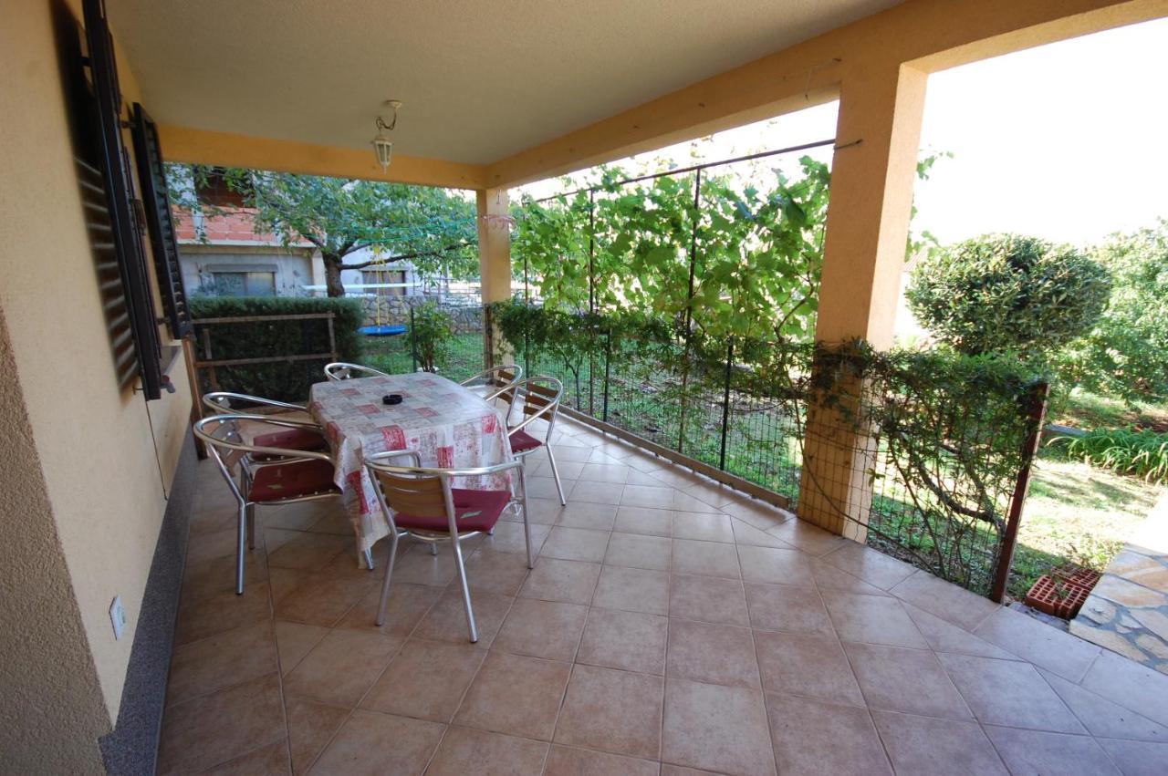 Apartments Snjezana By El-Pi Tours Njivice Luaran gambar